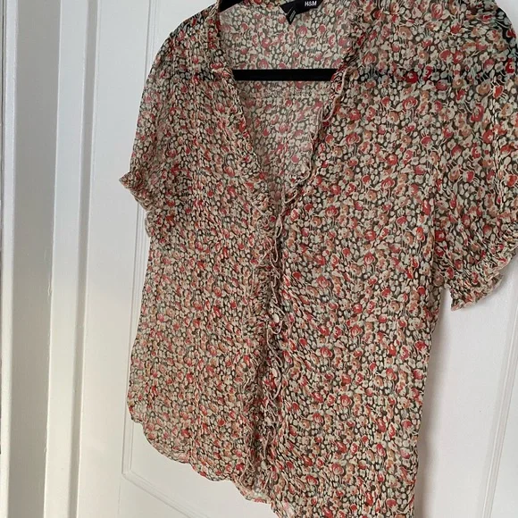 Flower patterned top - Picture 4 of 4